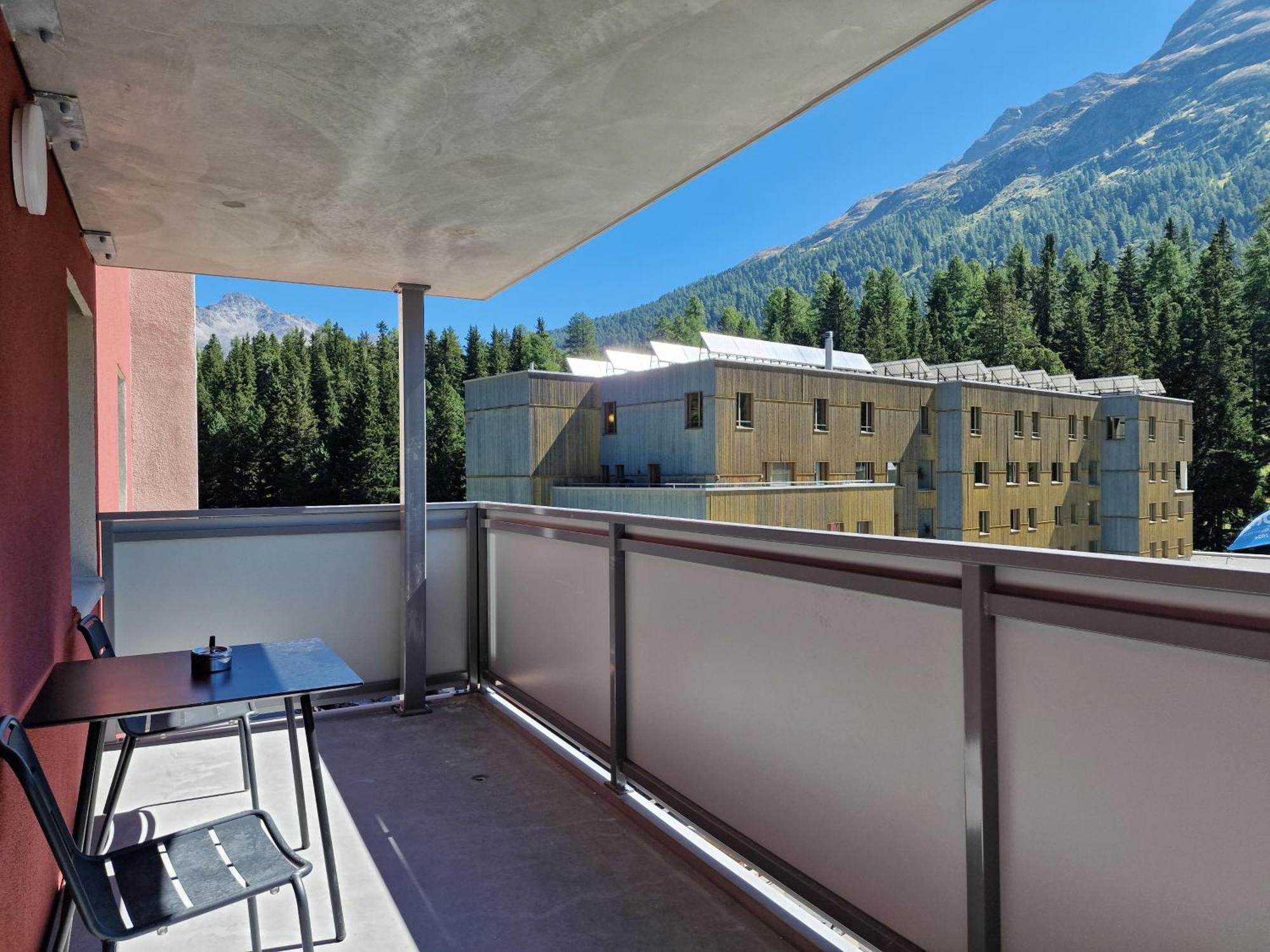 Apartments Flora - Sunflower St. Moritz Bagian luar foto